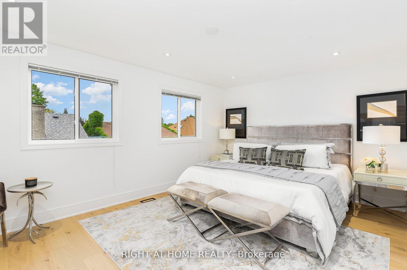 42 JESSICA GARDENS - 18