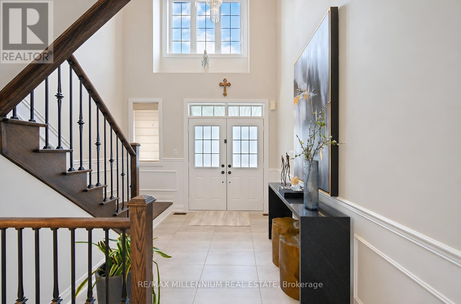 18 BOONE CRESCENT - 4