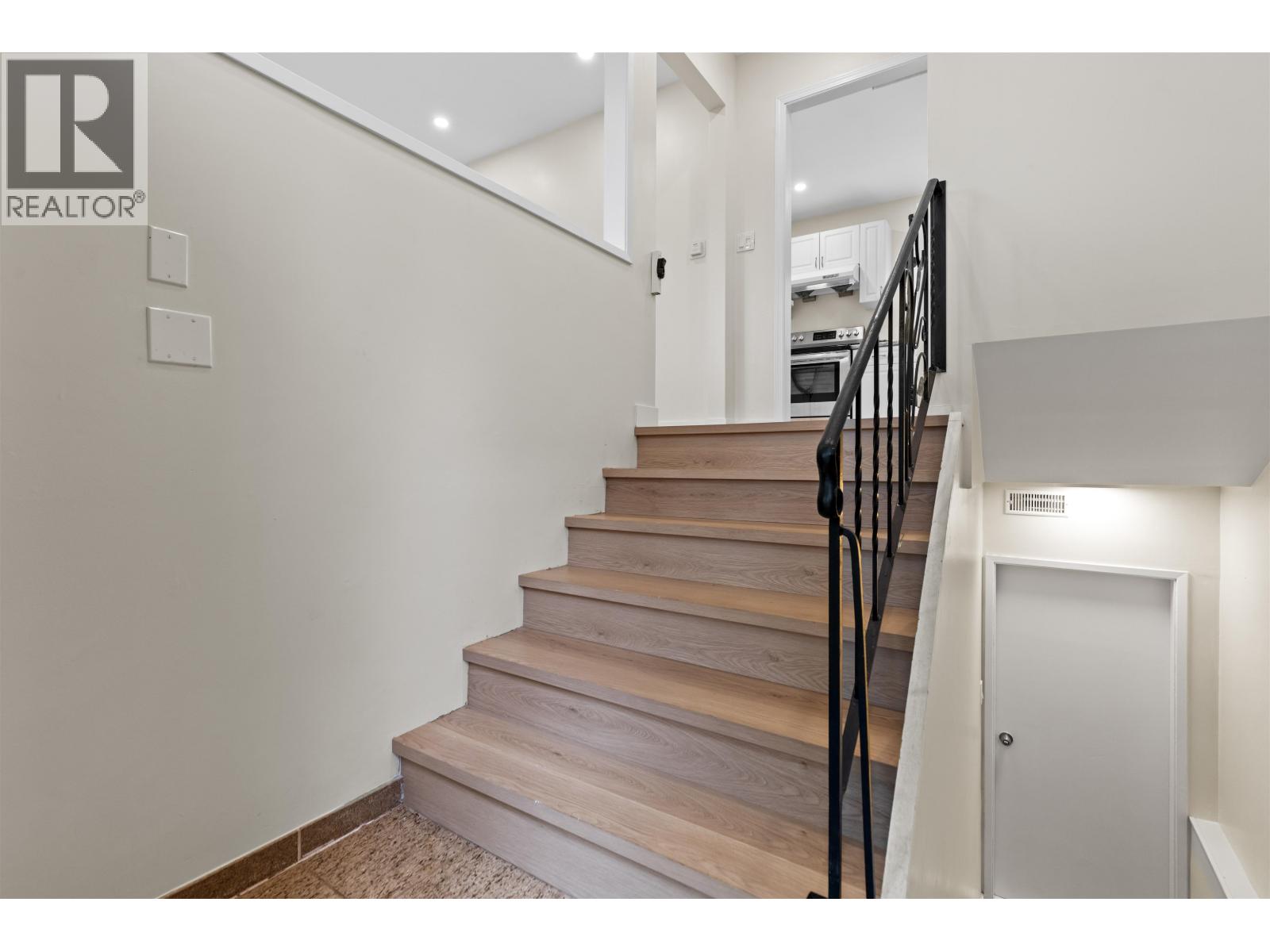 3755 COAST MERIDIAN ROAD, Port Coquitlam