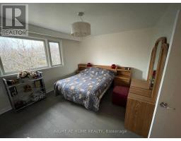 258 La Rose Avenue, Toronto, ON M9P1B7 Photo 14