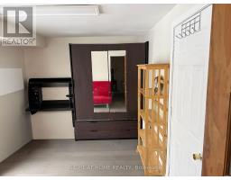 258 La Rose Avenue, Toronto, ON M9P1B7 Photo 27