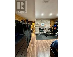 258 La Rose Avenue, Toronto, ON M9P1B7 Photo 35