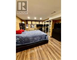258 La Rose Avenue, Toronto, ON M9P1B7 Photo 36