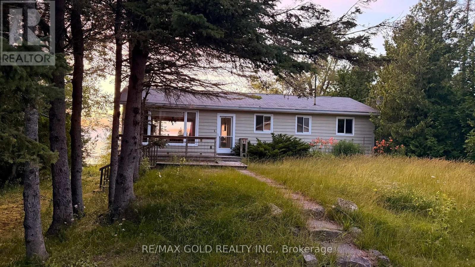 54 ZORRA DRIVE - 7