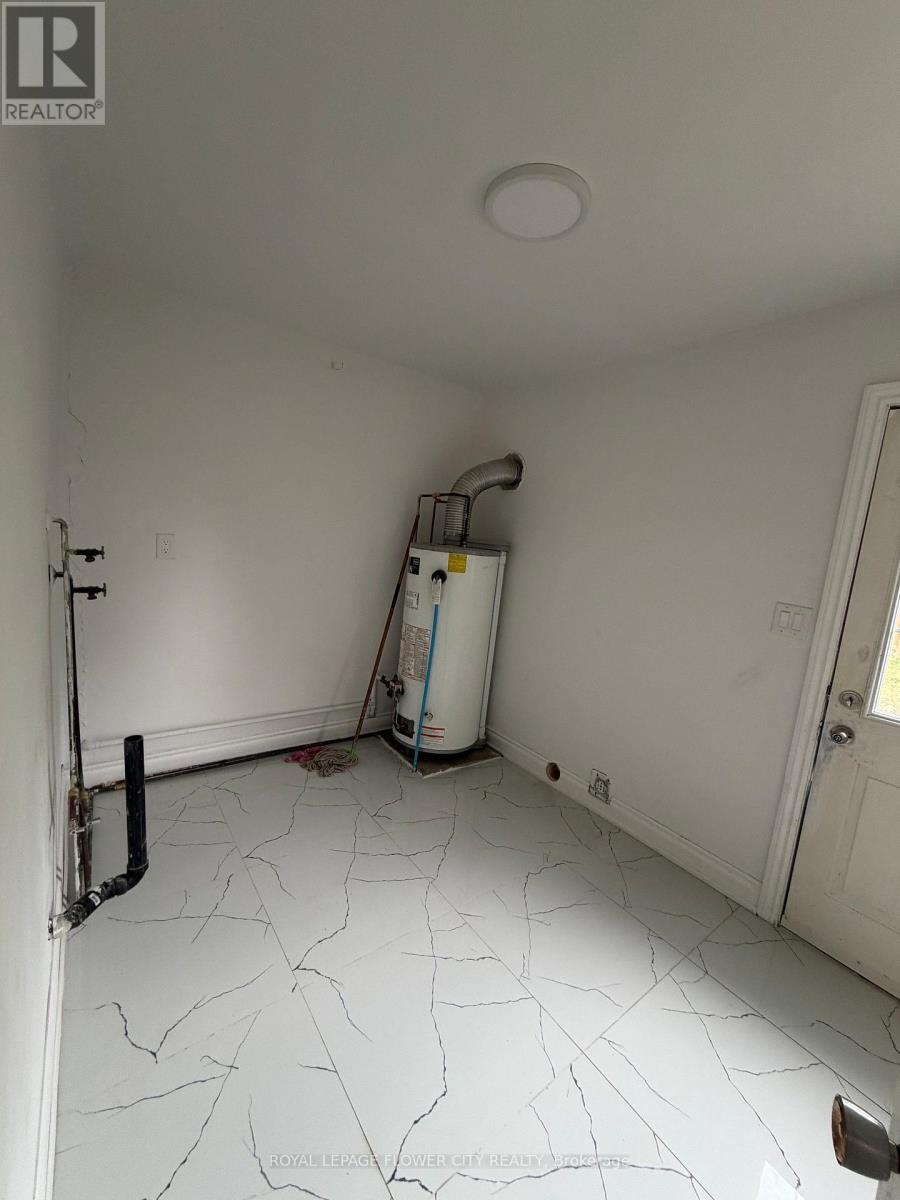 36 ST GEORGES AVENUE E - Image 7