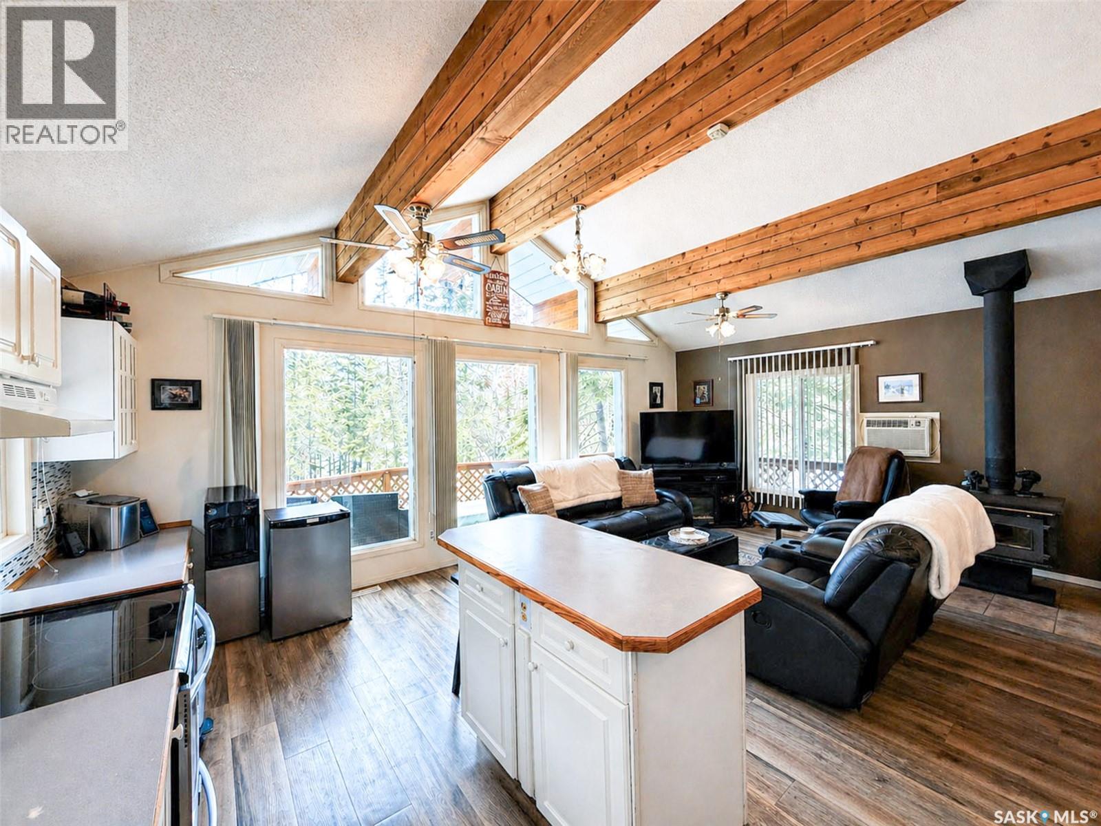 619 Marine DRIVE - Image 11