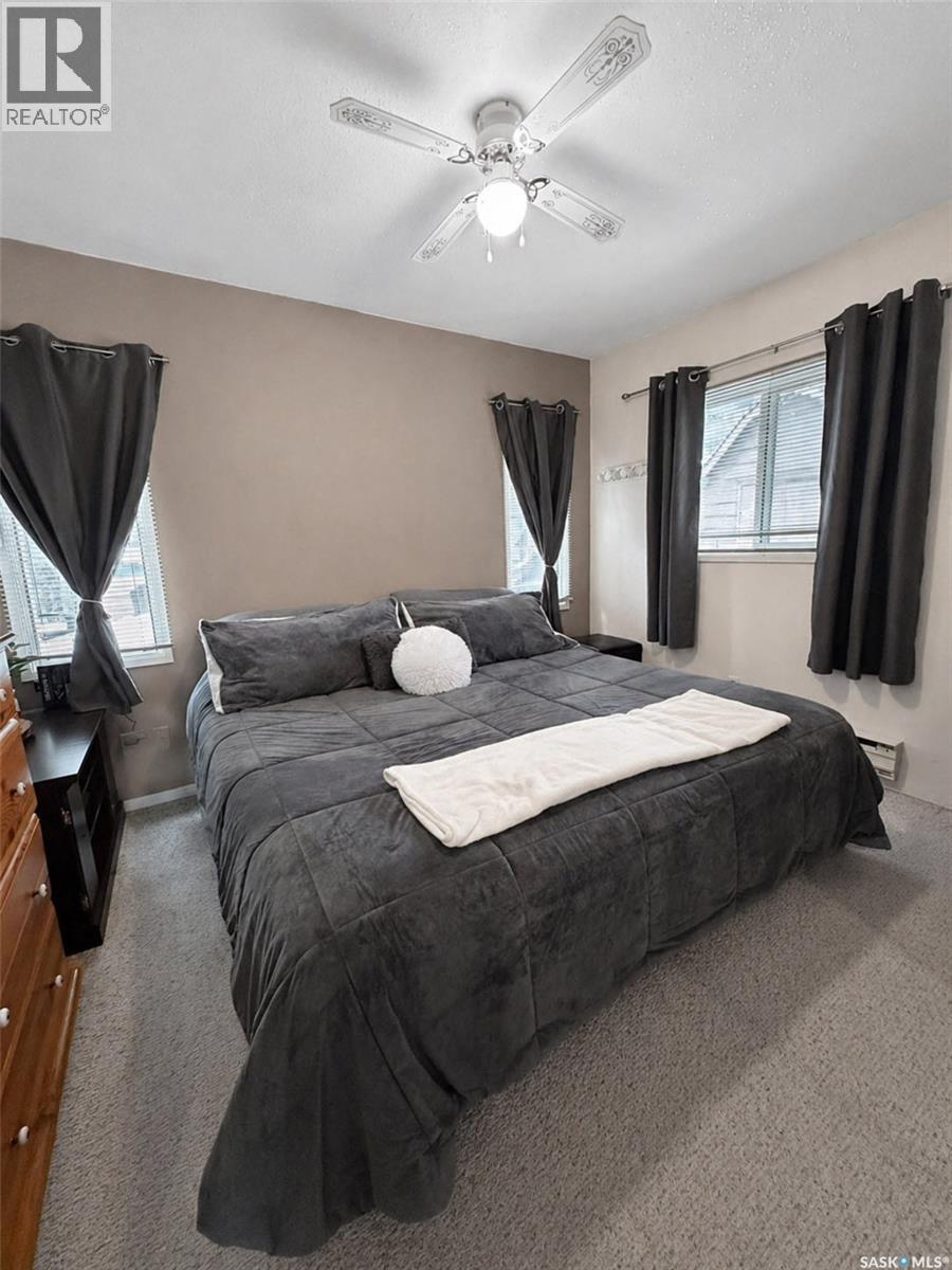 619 Marine DRIVE - Image 17