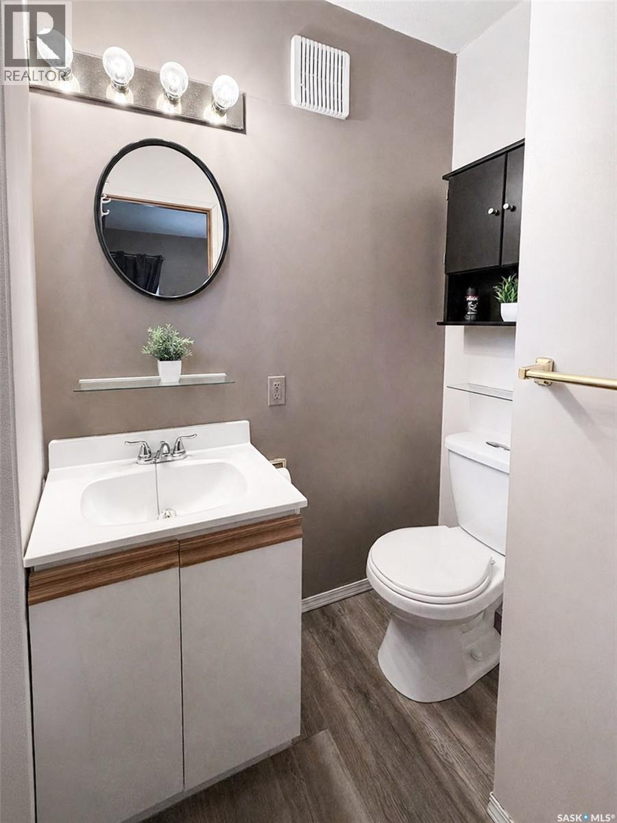 619 Marine DRIVE - Image 18