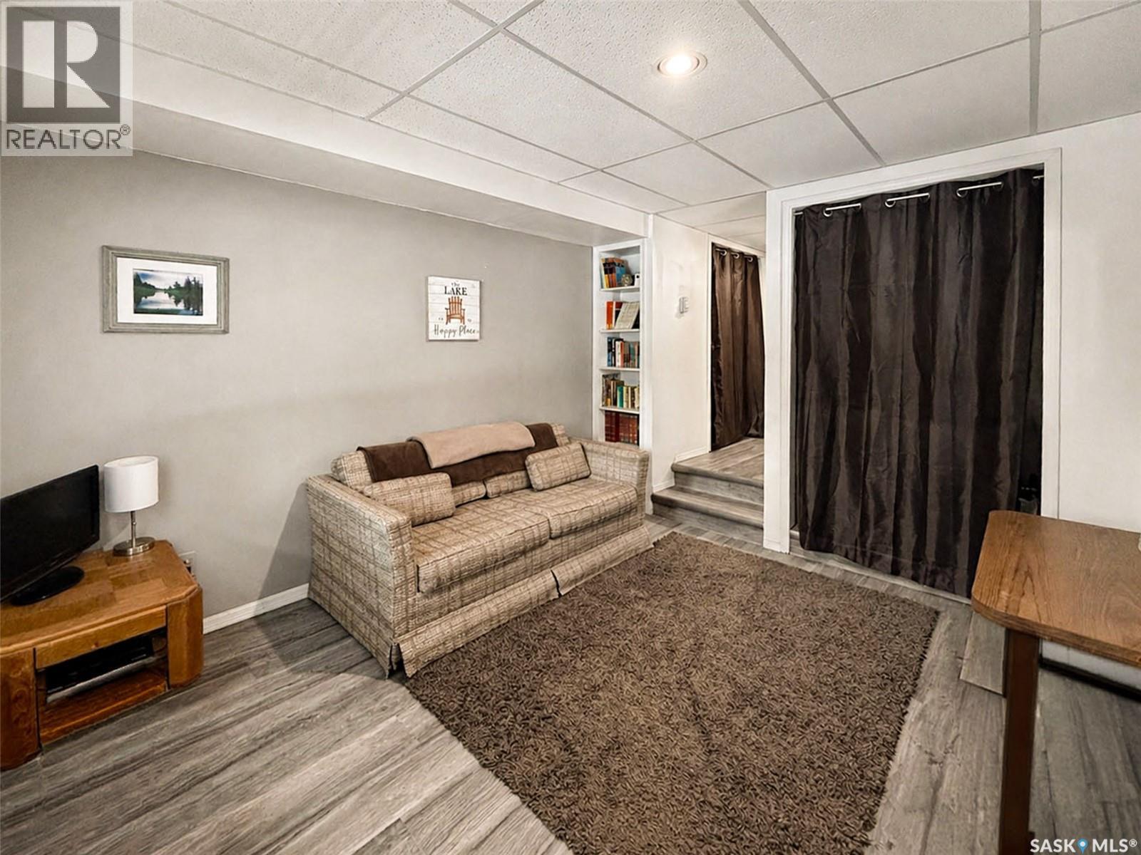 619 Marine DRIVE - Image 22