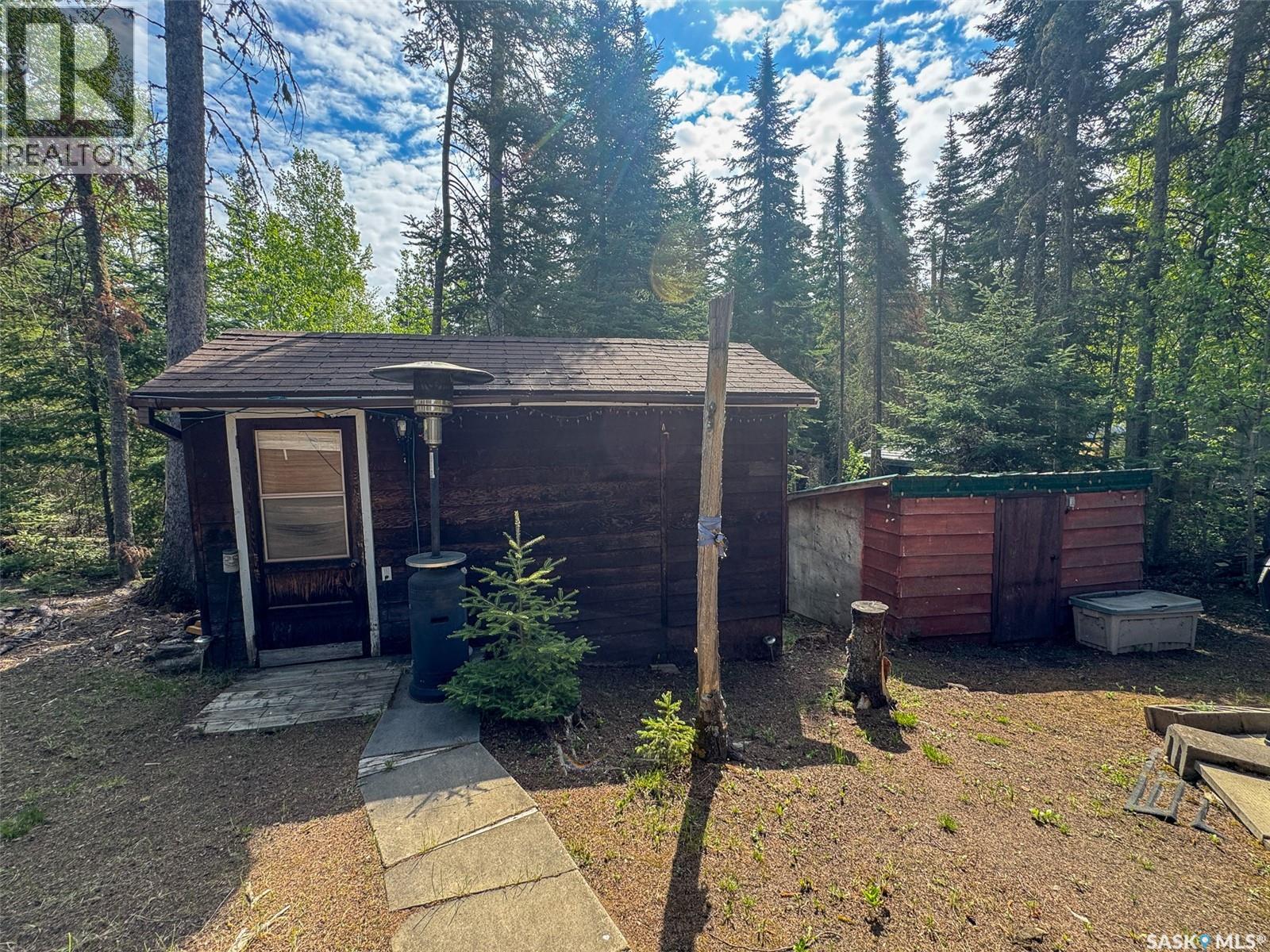 619 Marine DRIVE - Image 28