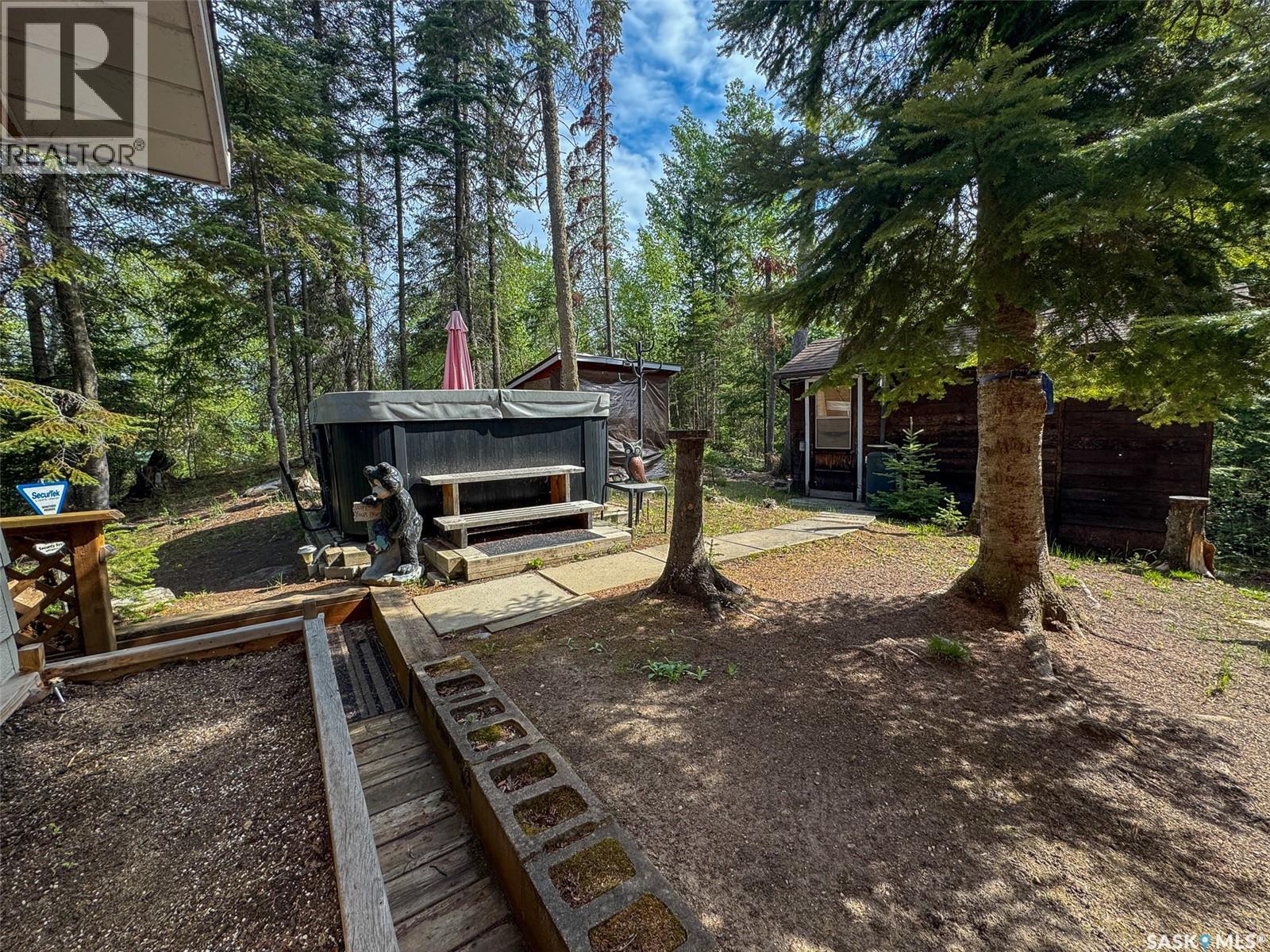 619 Marine DRIVE - Image 33
