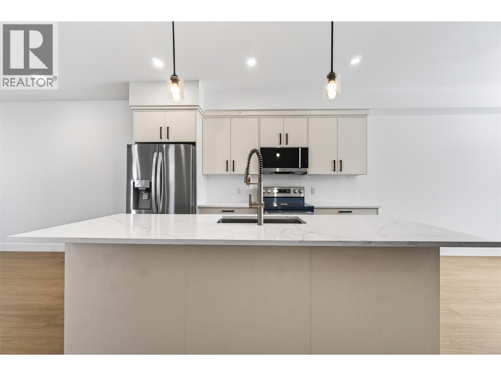 222 Temple Street Unit# 5, Sicamous