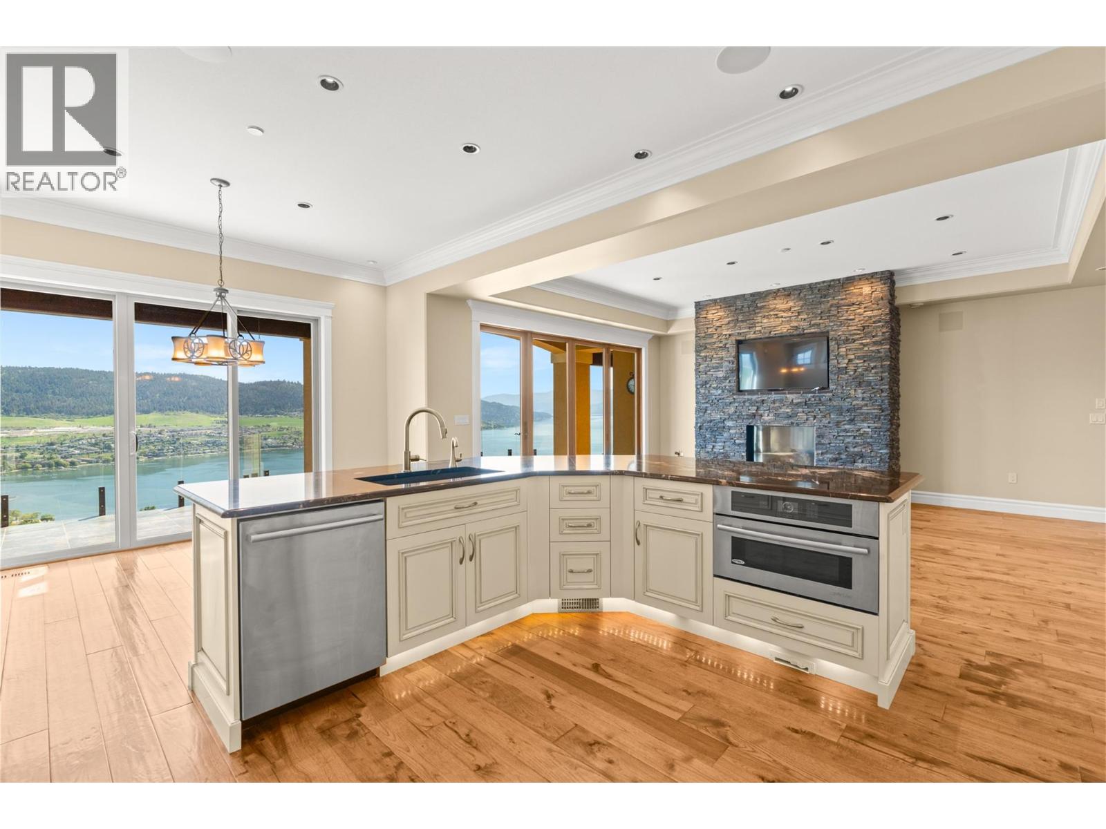 108 Vineyard Way - 15