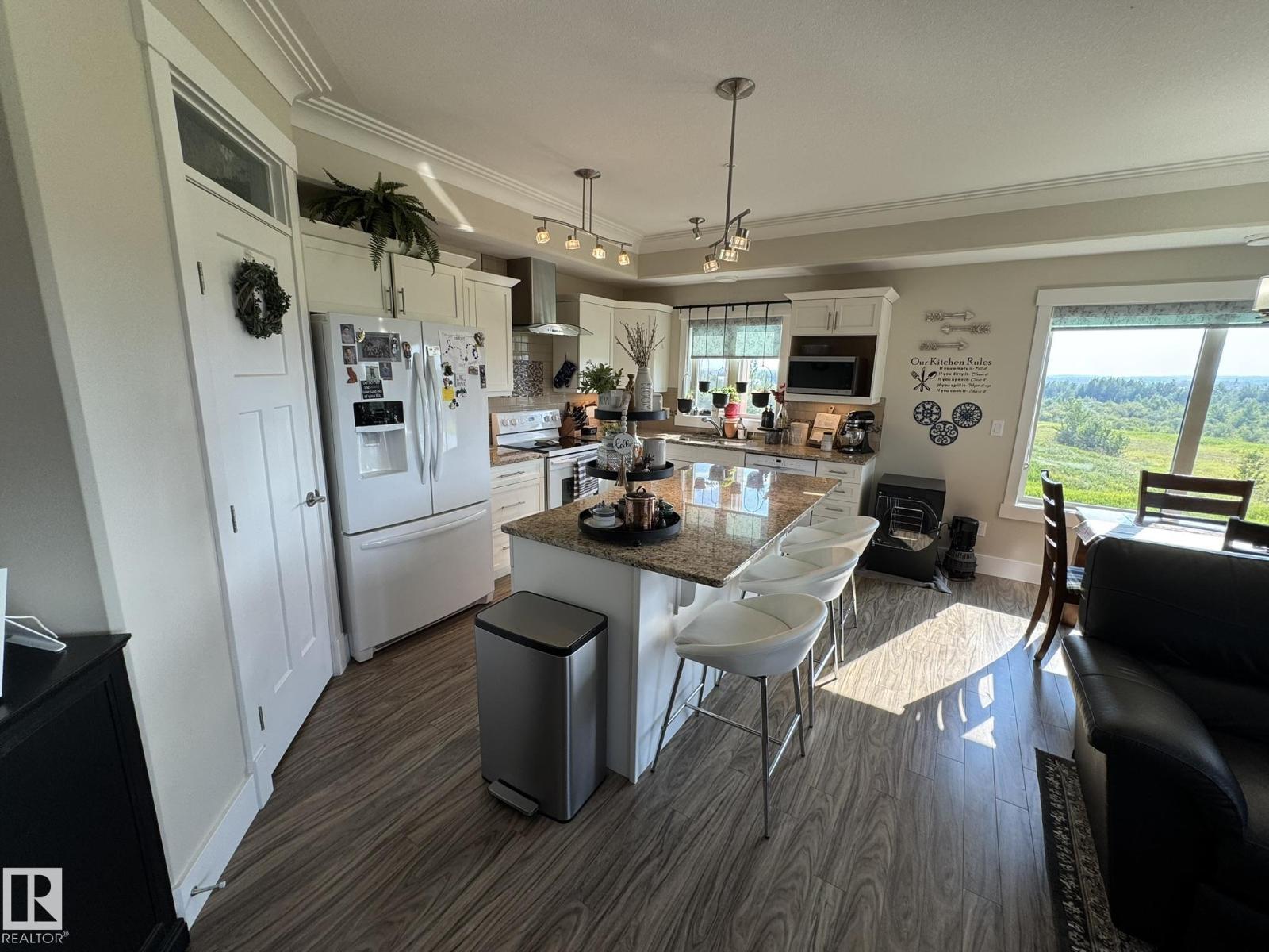 #201 5201 Brougham Drive - 14