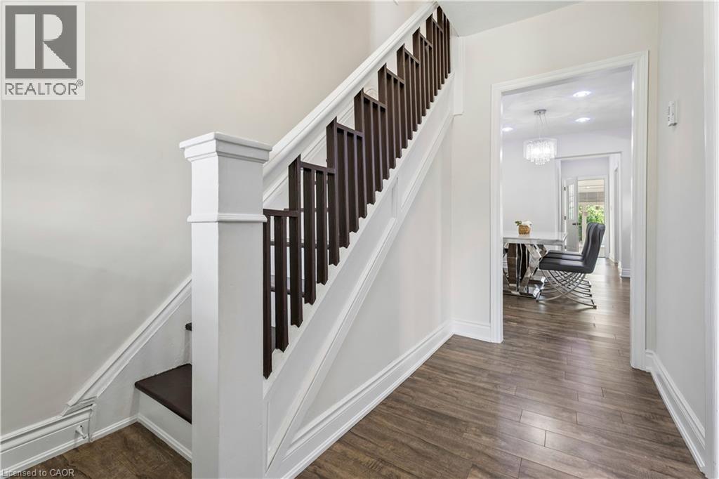 180 CAMPBELL Avenue - 9