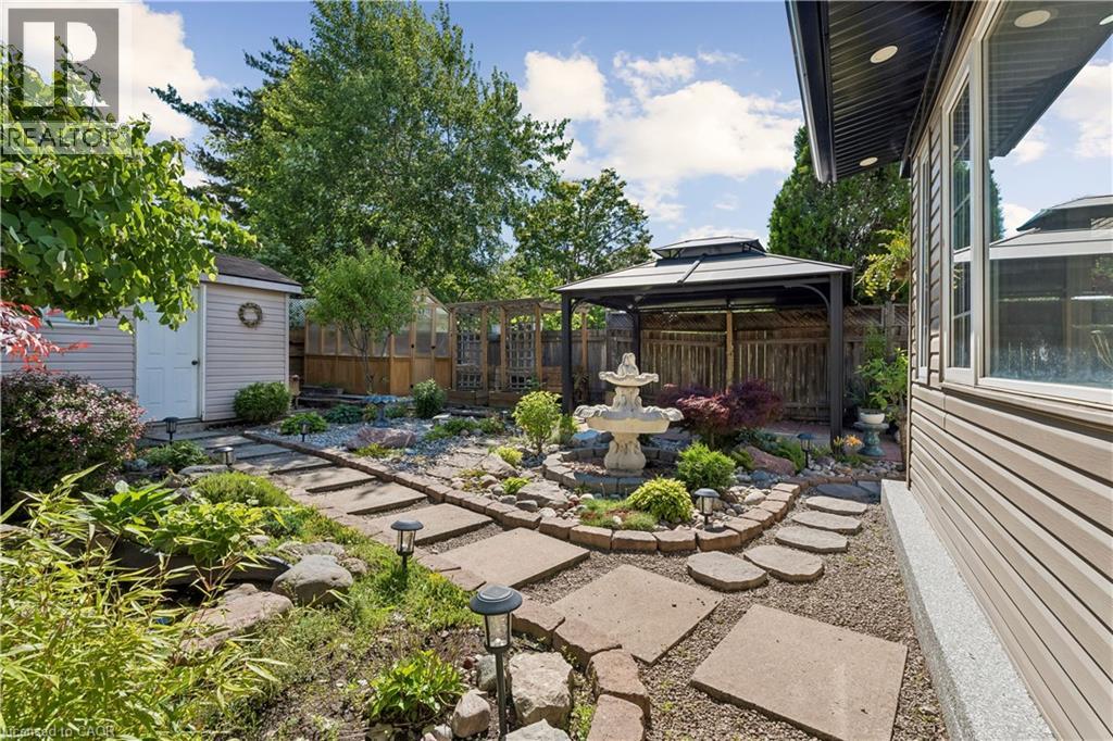 180 CAMPBELL Avenue - 3