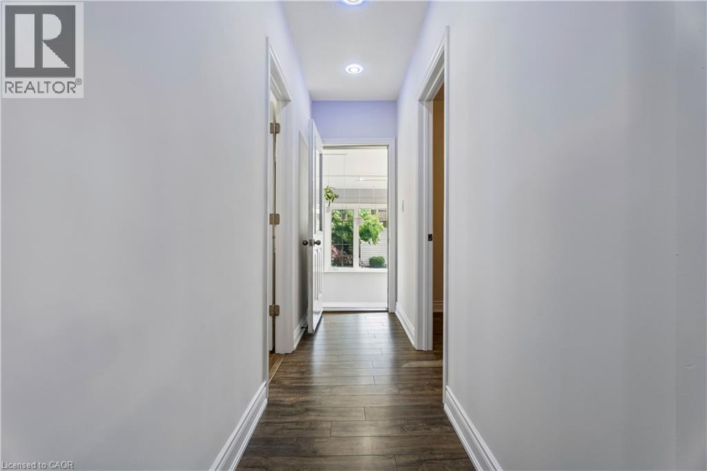 180 CAMPBELL Avenue - 21