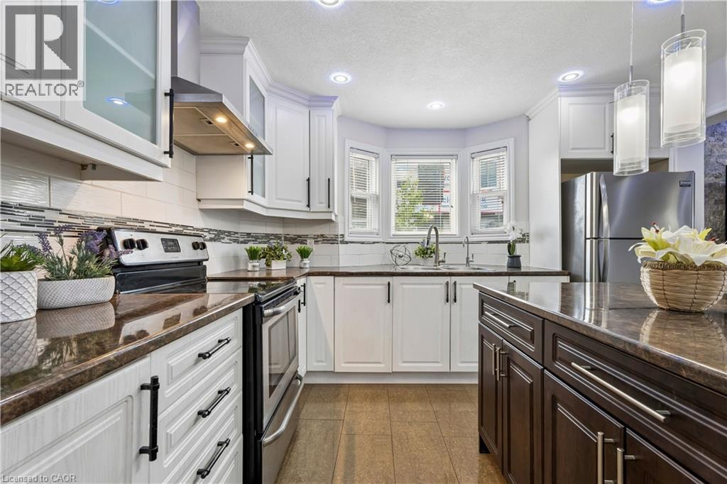 180 CAMPBELL Avenue - 14