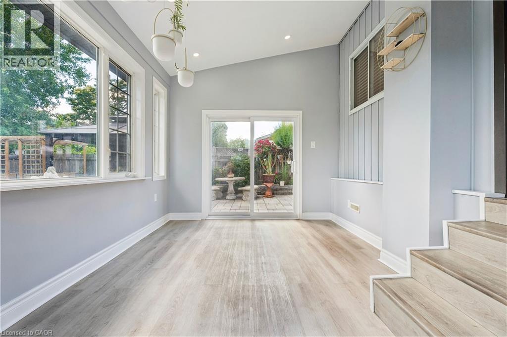 180 CAMPBELL Avenue - 25