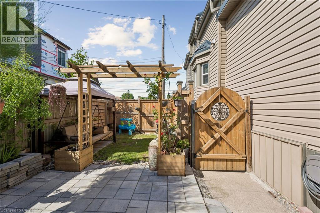 180 CAMPBELL Avenue - 42