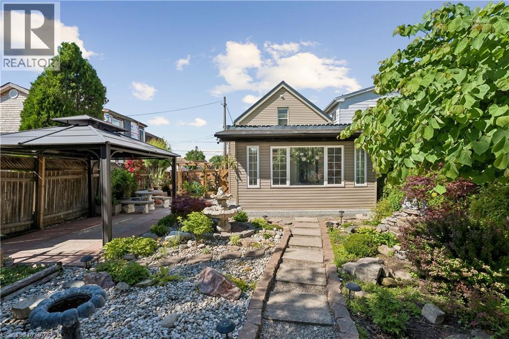 180 CAMPBELL Avenue - 47