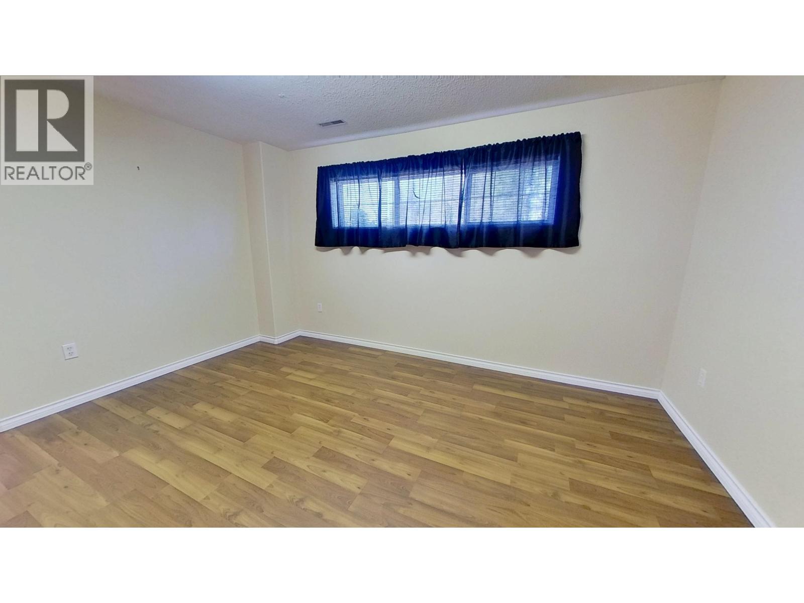 8931 115 AVENUE - 21