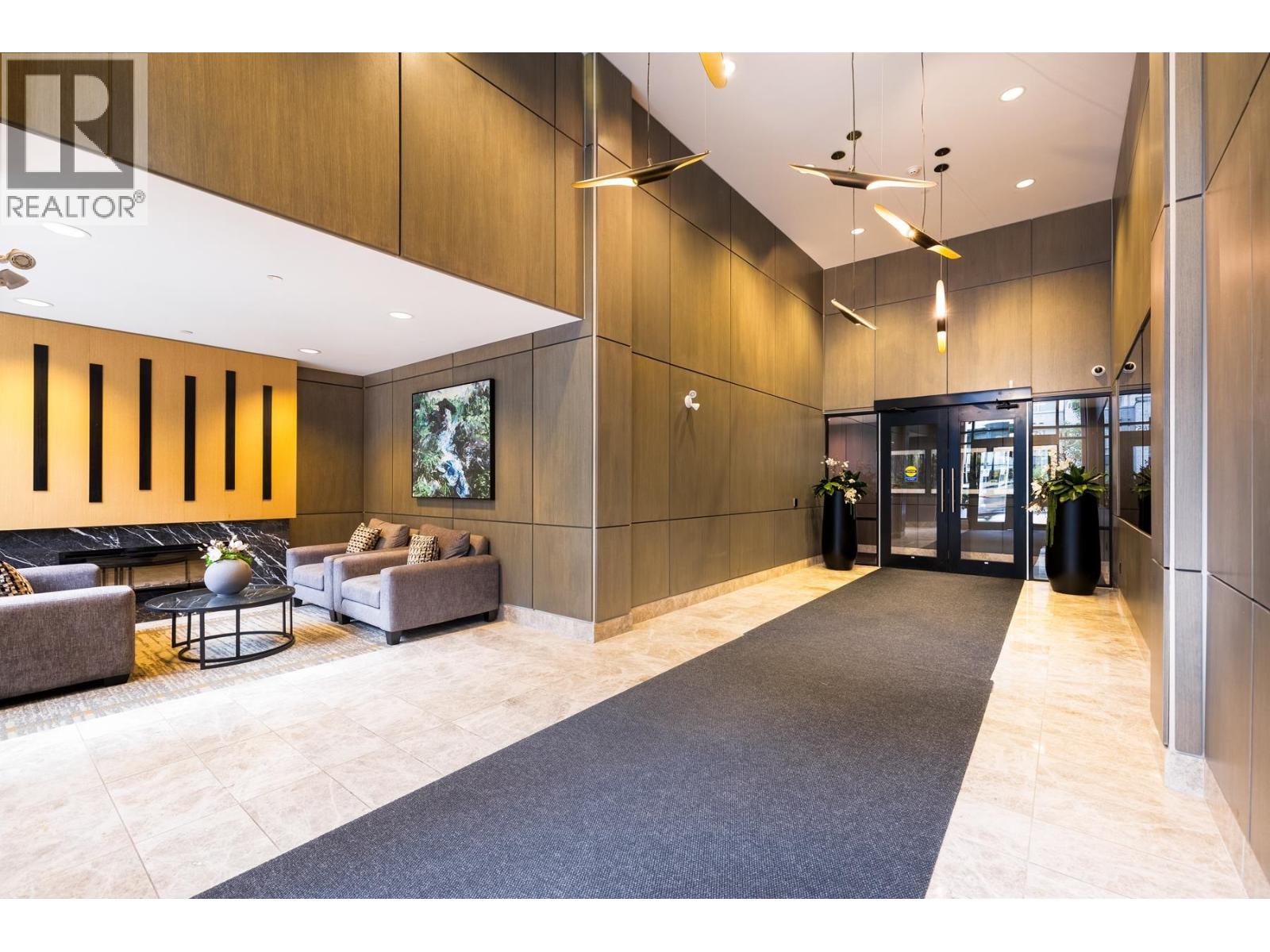 302 2651 LIBRARY LANE, North Vancouver