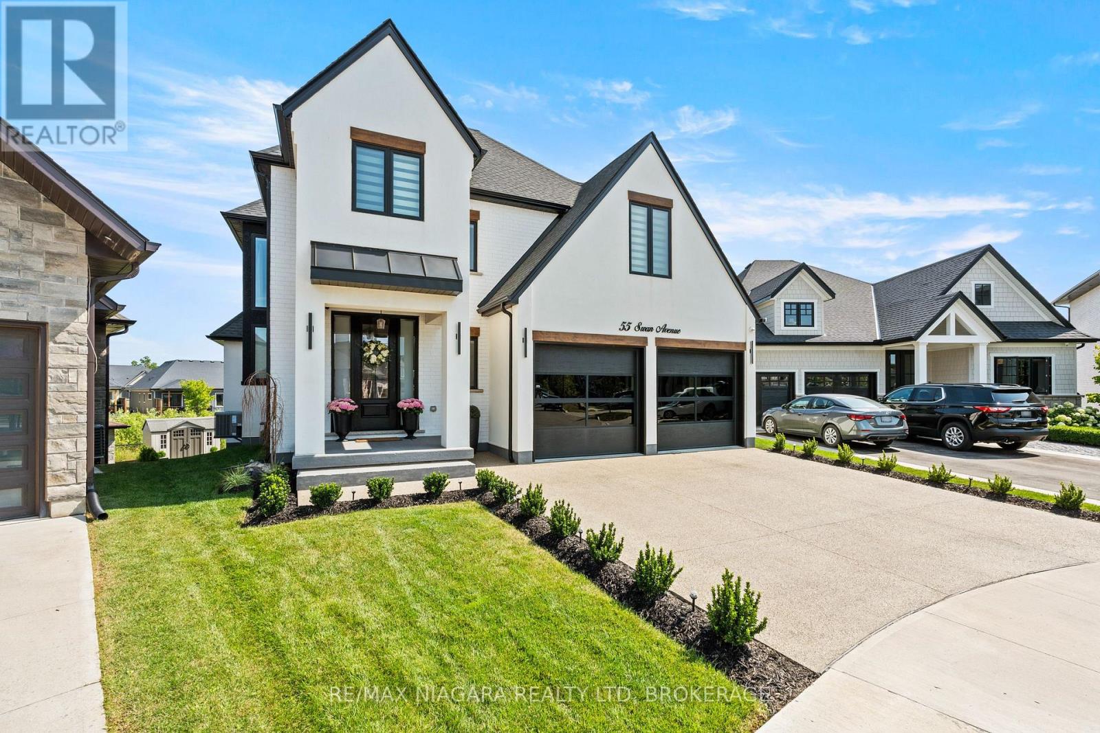 55 SWAN AVENUE - Image 46