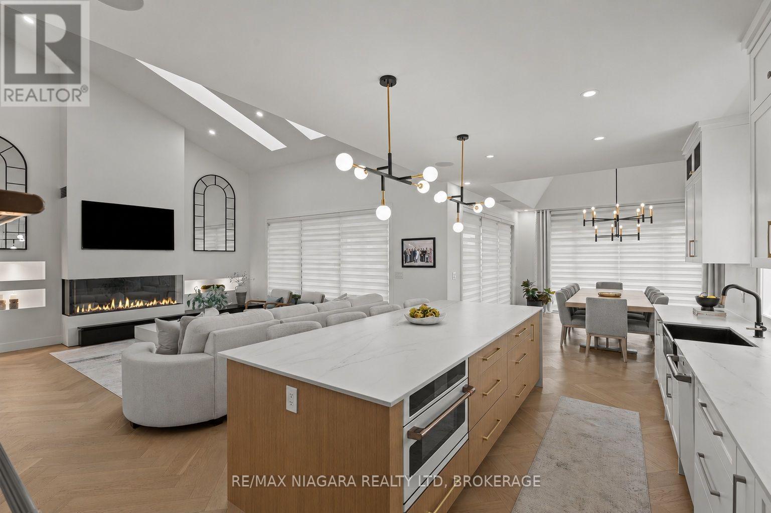 55 SWAN AVENUE - Image 7
