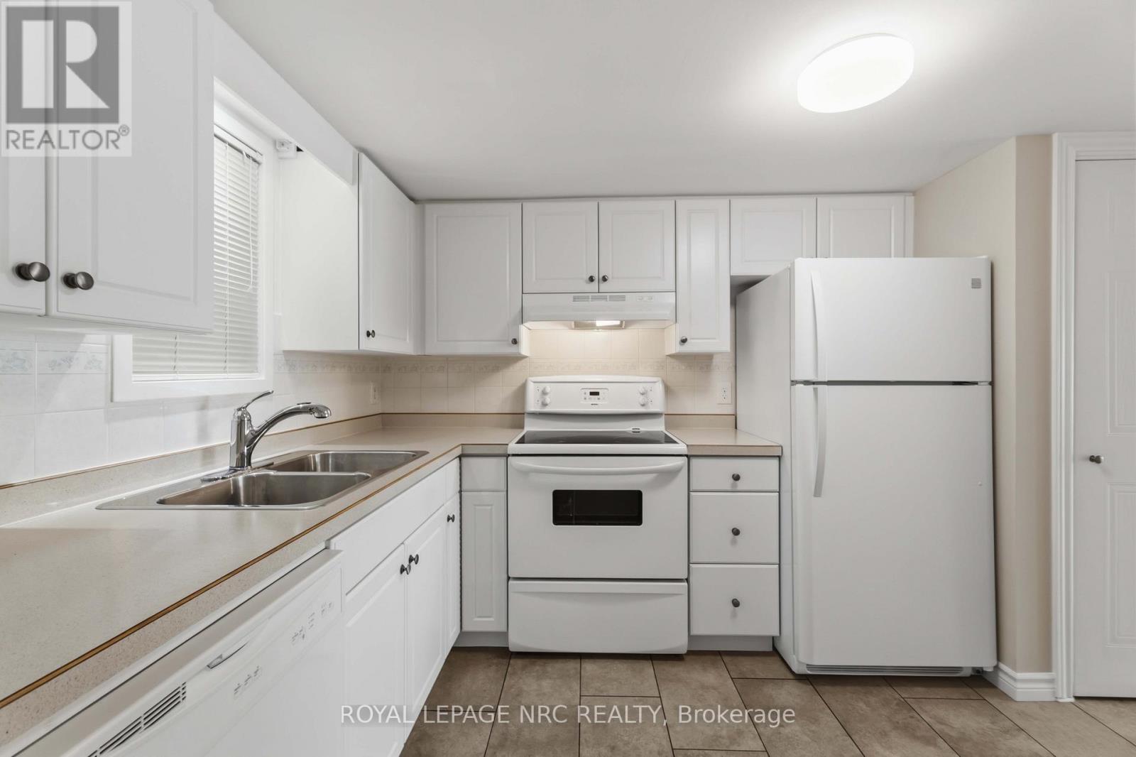 #220 3420 FREDERICK AVENUE - 12