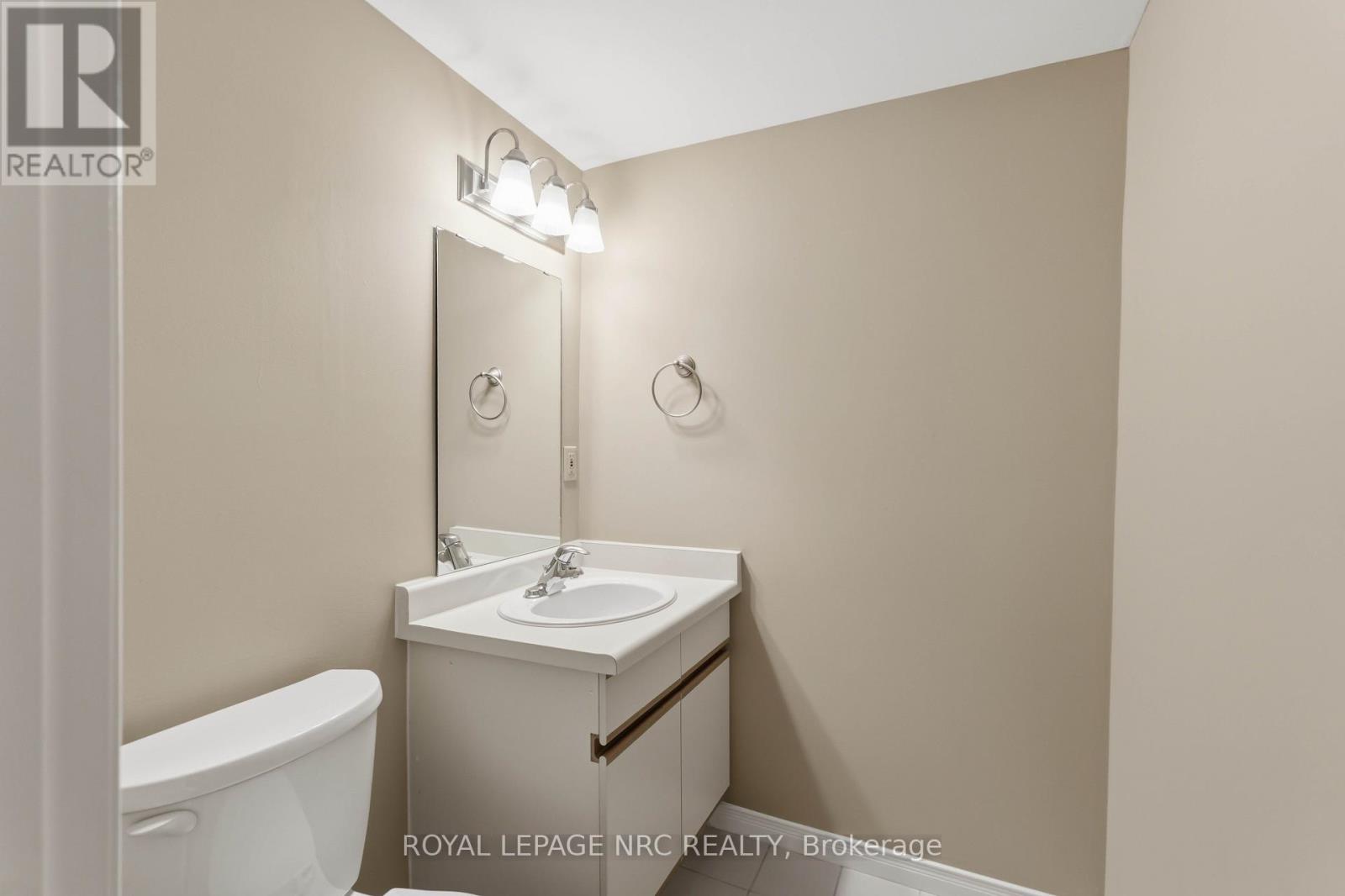#220 3420 FREDERICK AVENUE - 32