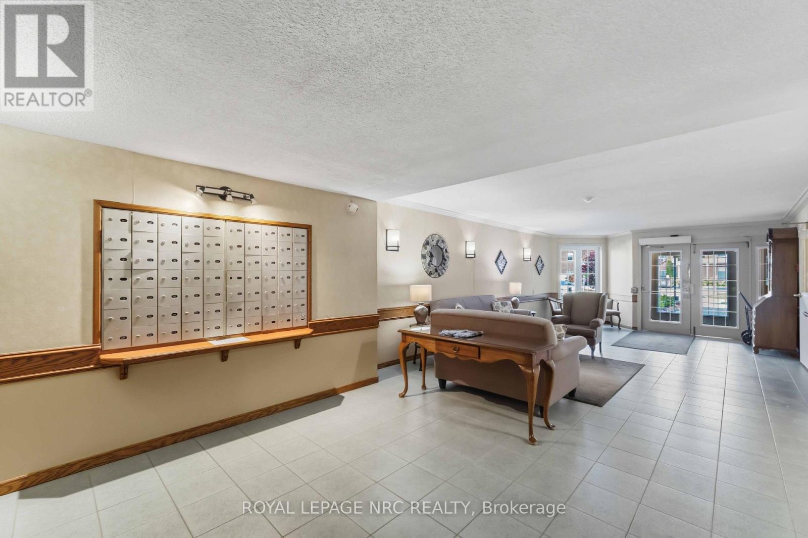 #220 3420 FREDERICK AVENUE - 4