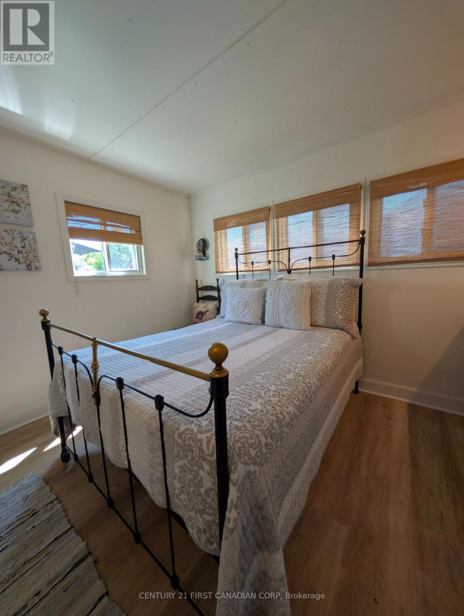 28- 79681 BLUEWATER HIGHWAY - 23