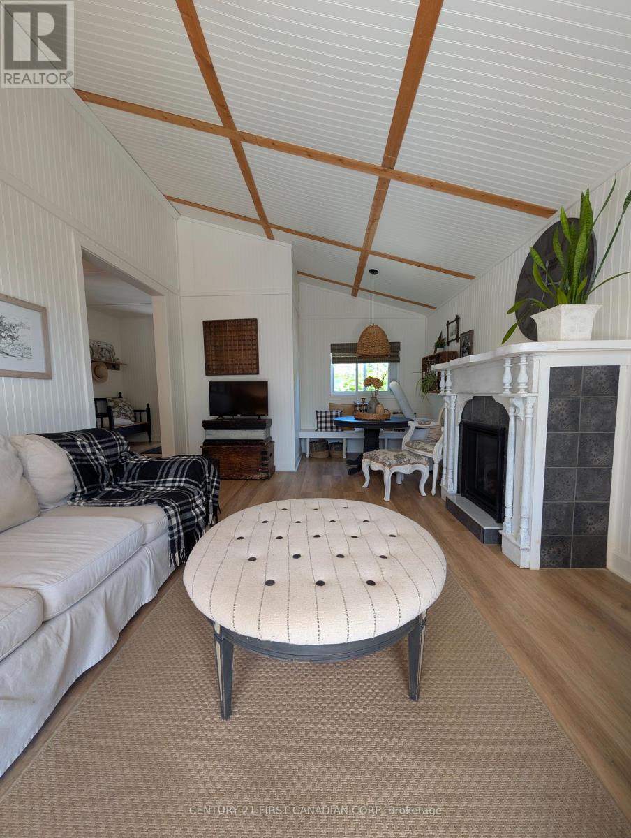 28- 79681 BLUEWATER HIGHWAY - 13