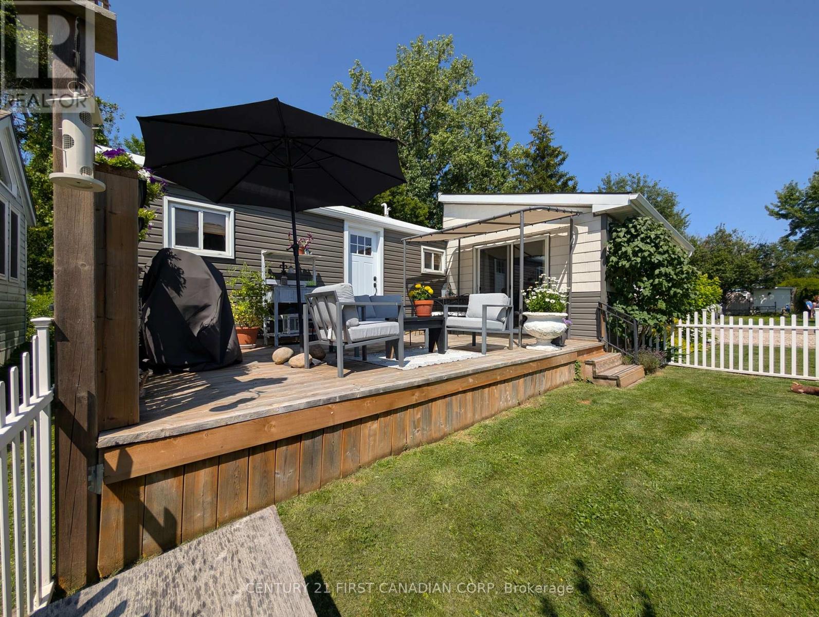 28- 79681 BLUEWATER HIGHWAY - 41