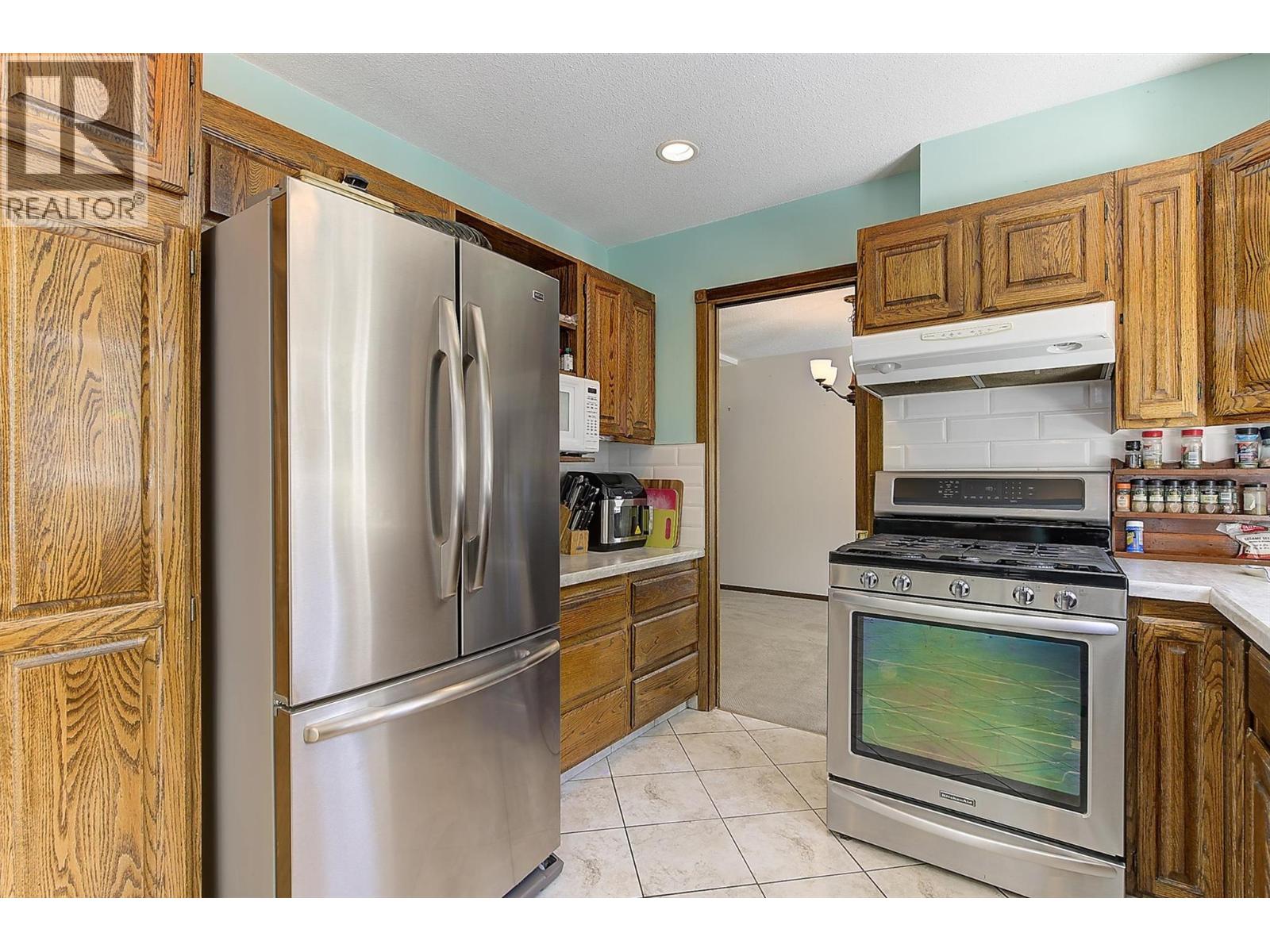  627 Hardie Road, Kelowna