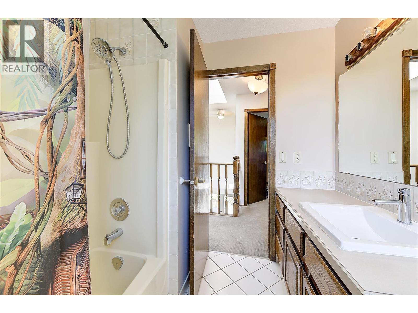  627 Hardie Road, Kelowna