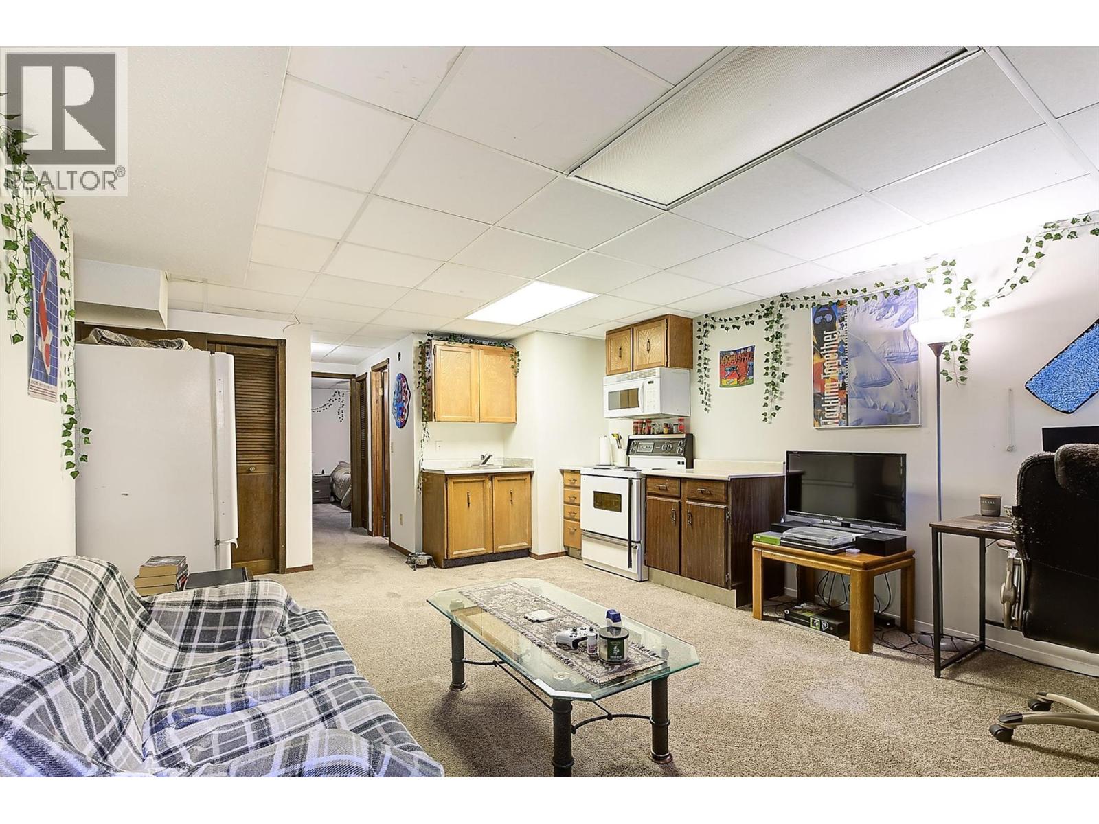  627 Hardie Road, Kelowna