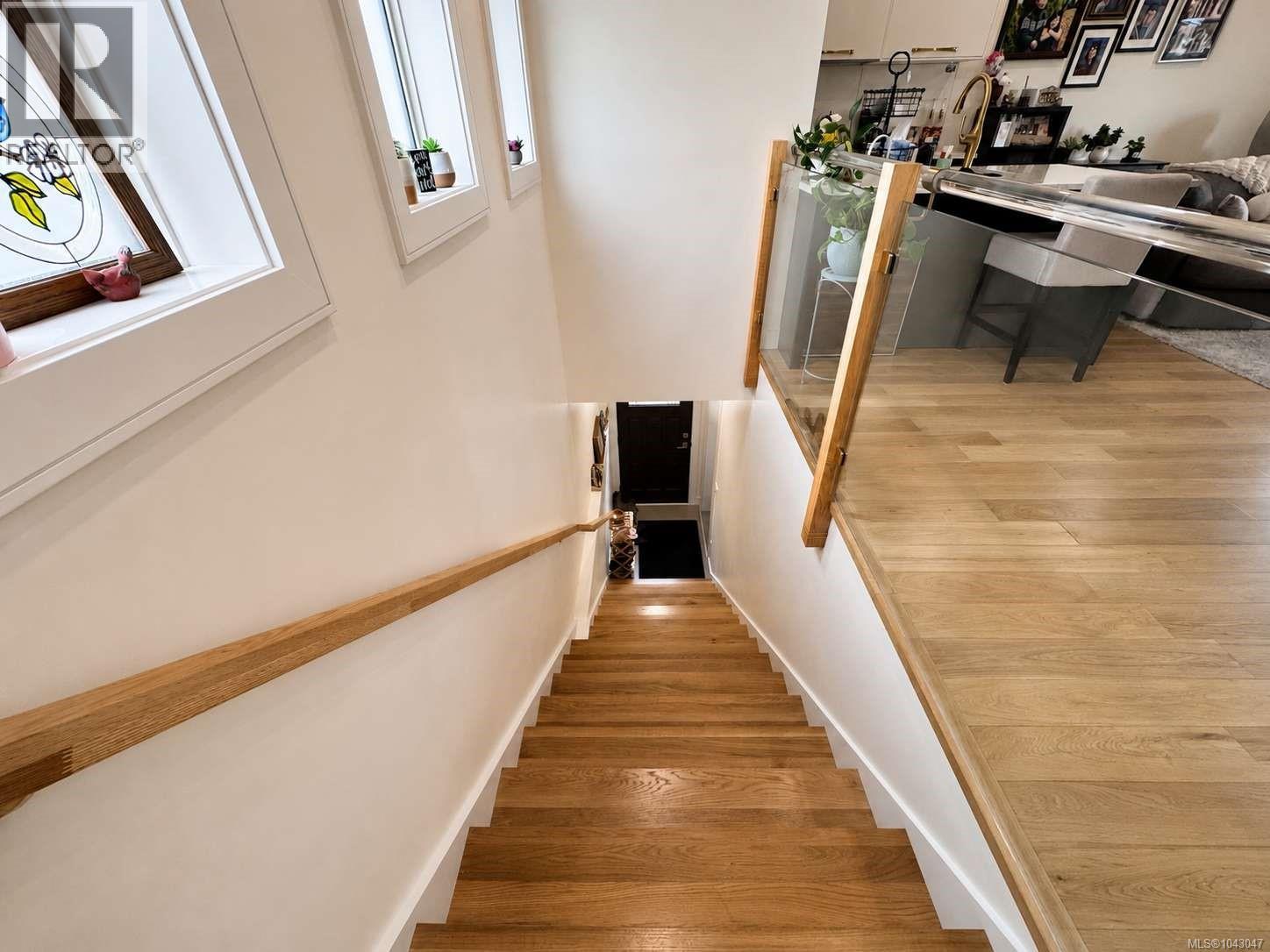 3376 6th Ave - 26