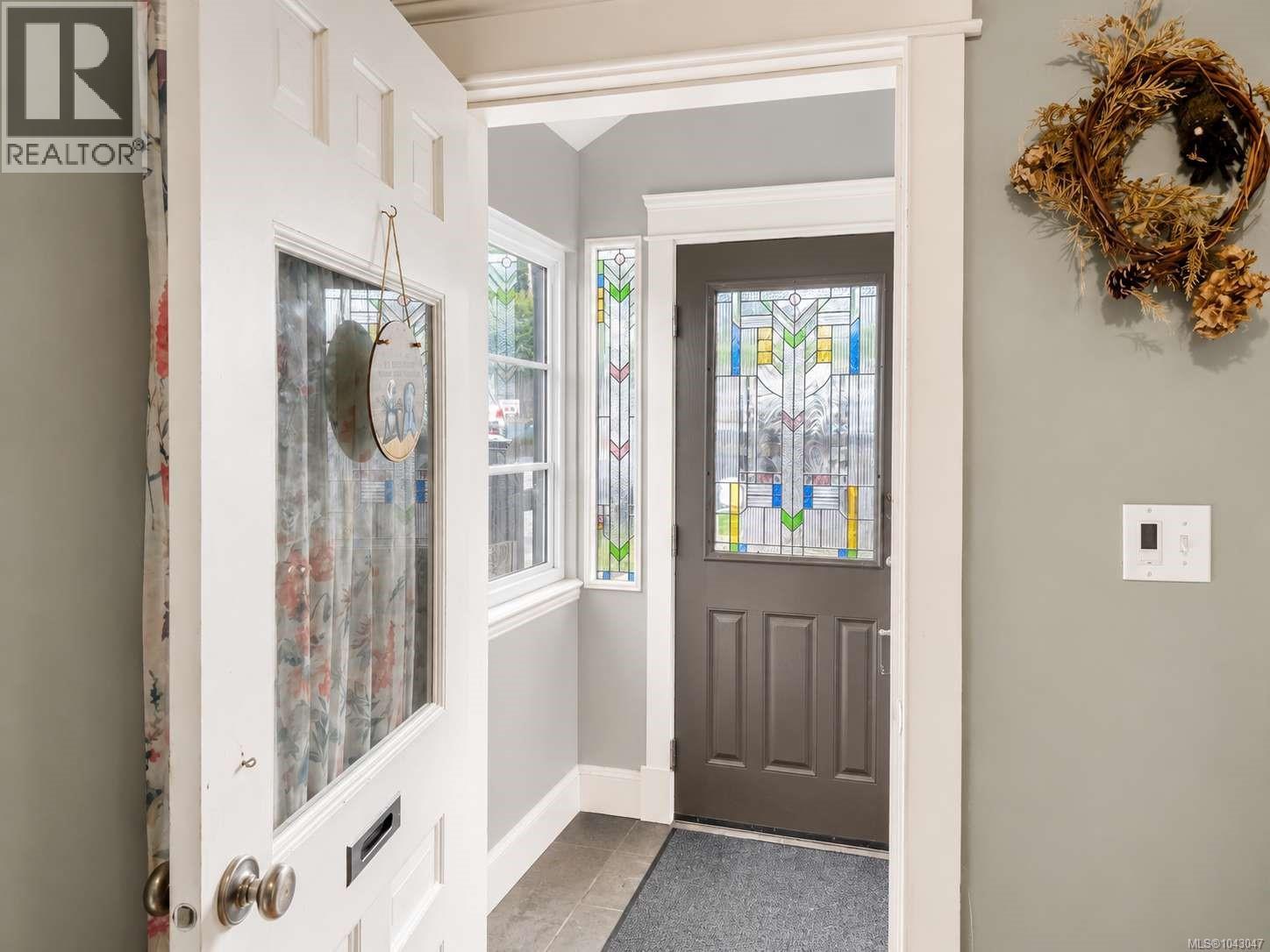 3376 6th Ave - 56
