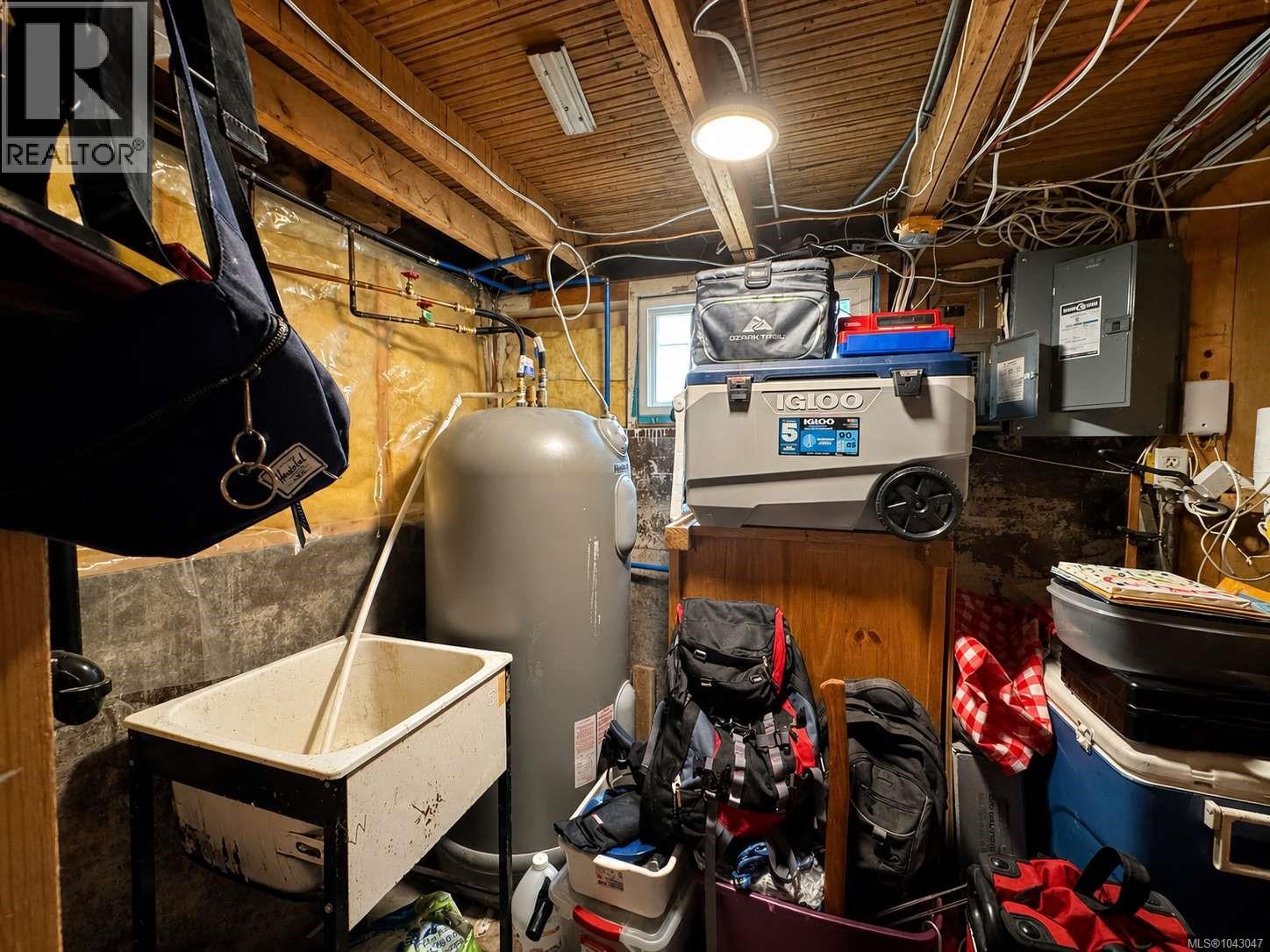 3376 6th Ave - Image 46