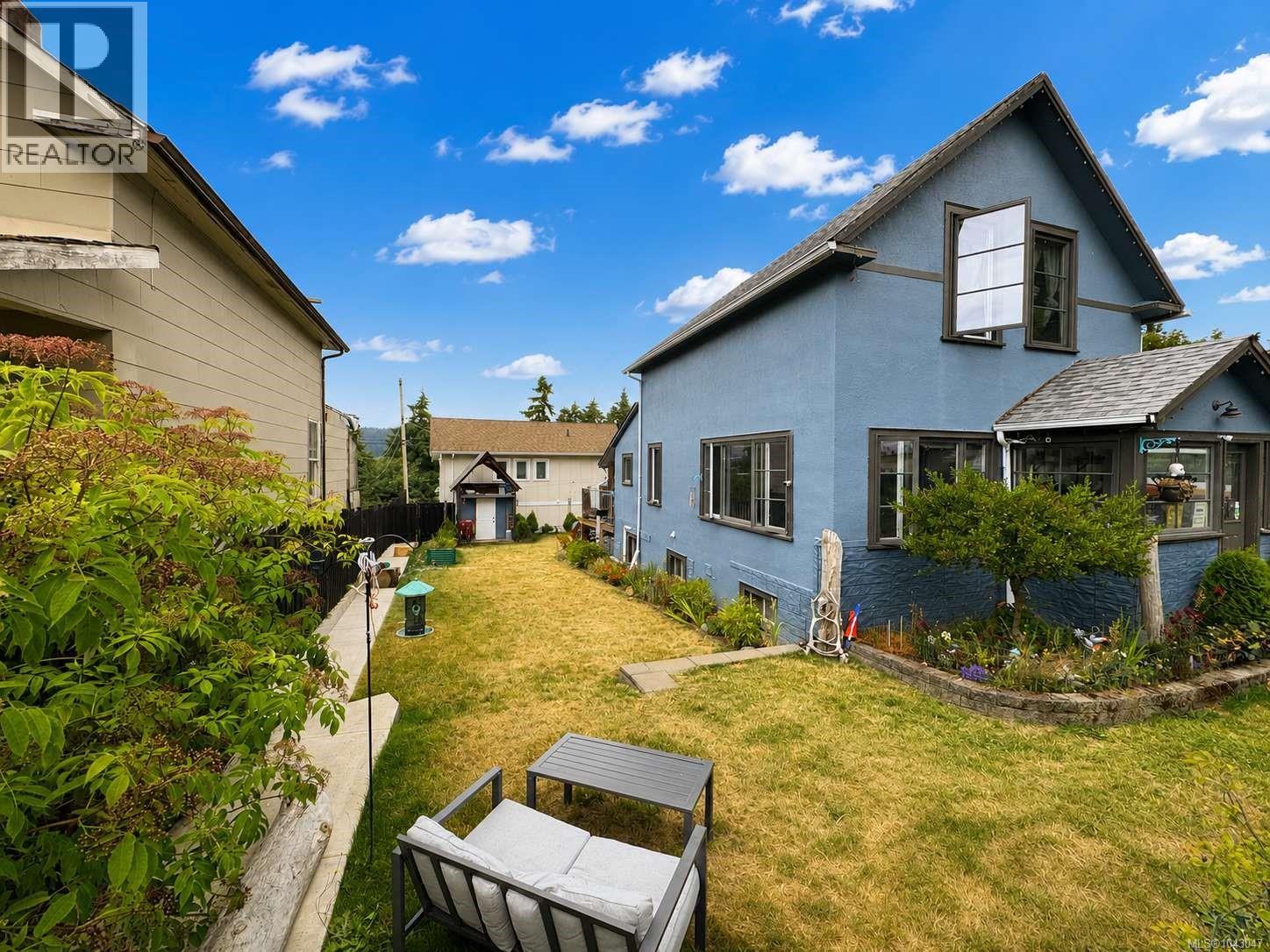 3376 6th Ave - Image 40