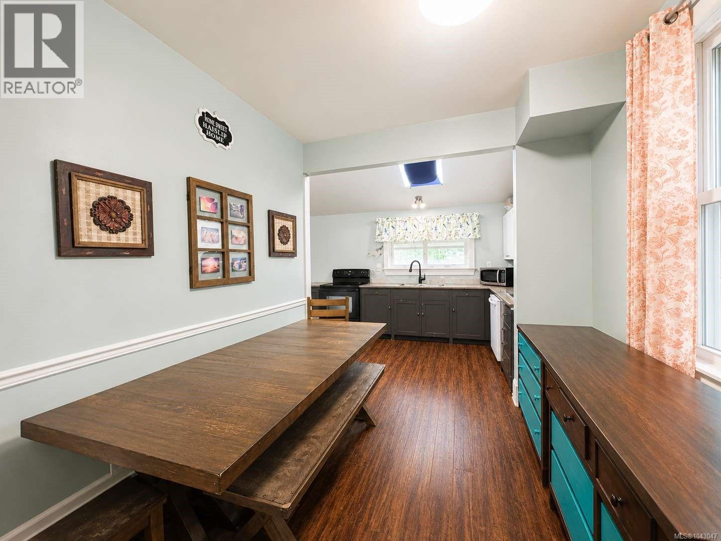 3376 6th Ave - 52