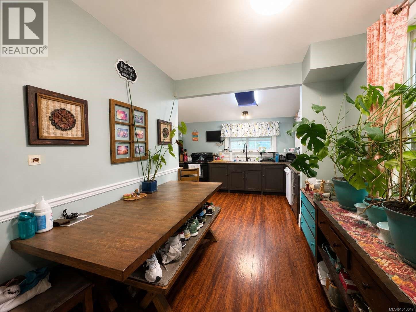 3376 6th Ave - 53