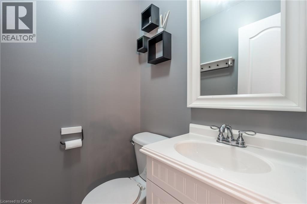 578 1/2 BARNABY Street - 28