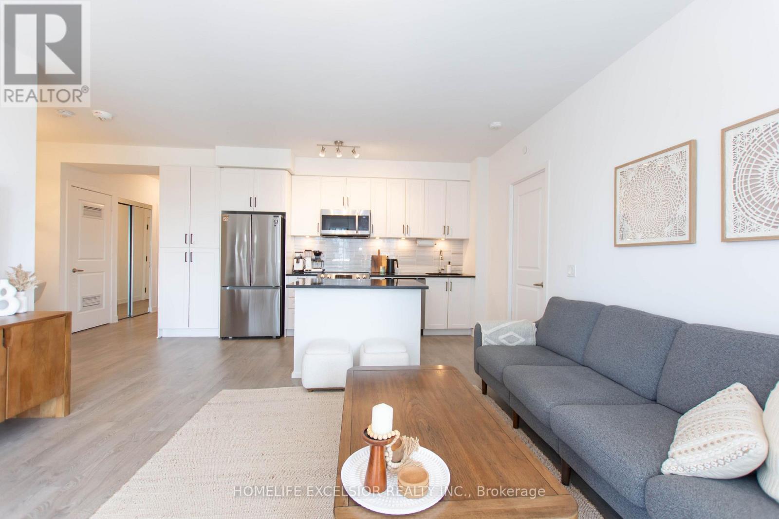 #804 4675 METCALFE AVENUE - 17