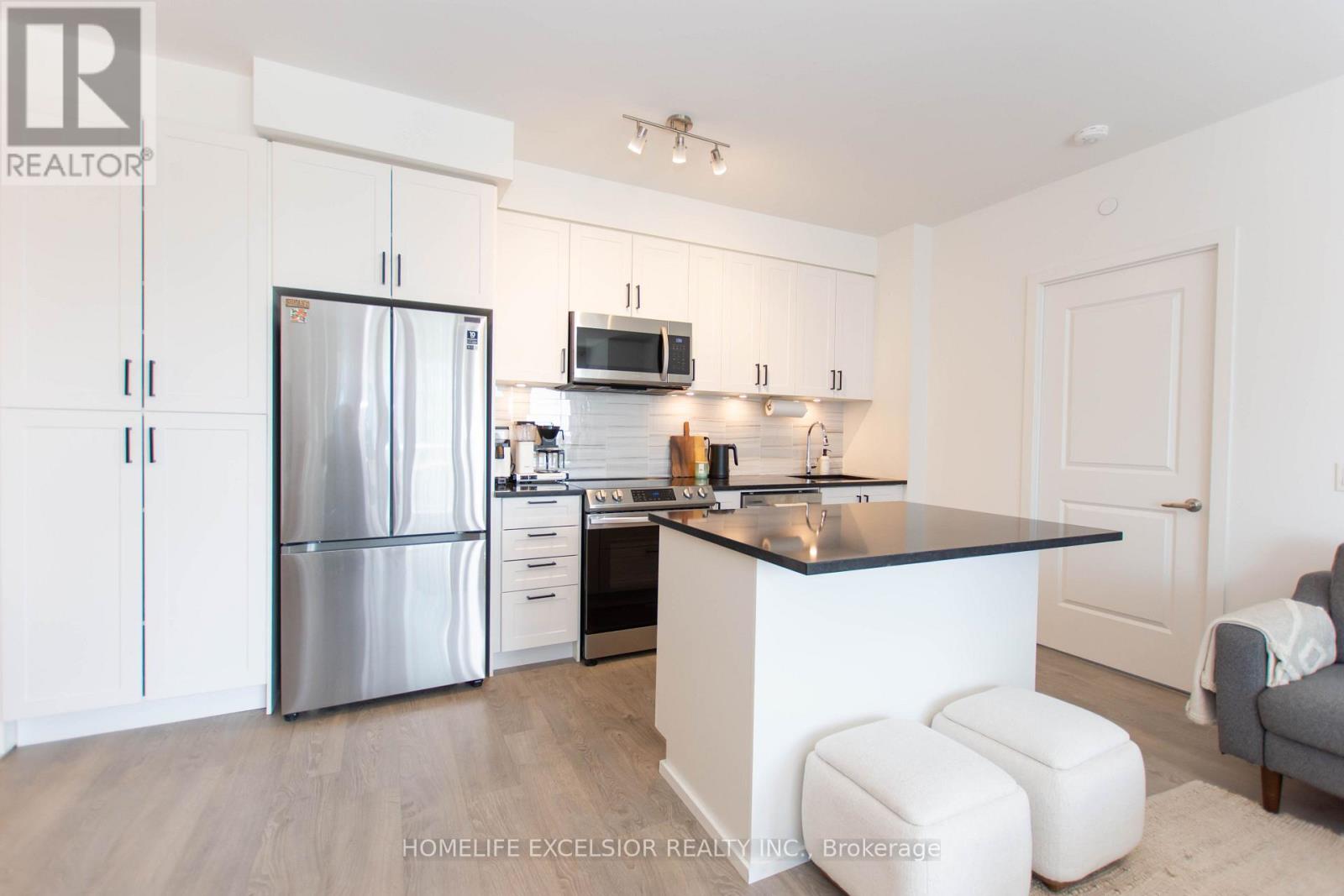 #804 4675 METCALFE AVENUE - 18