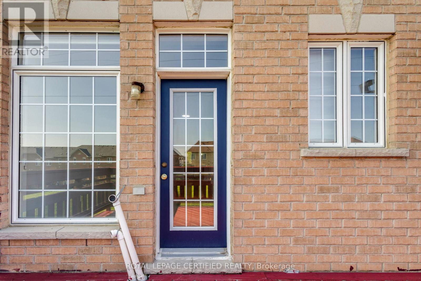 56 PEFFERLAW CIRCLE - Image 43