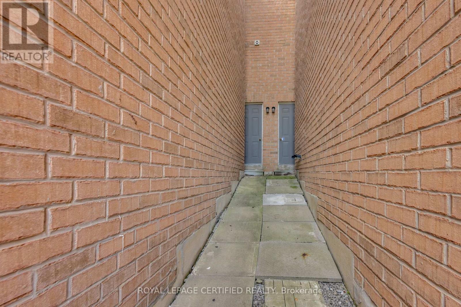 56 PEFFERLAW CIRCLE - Image 47