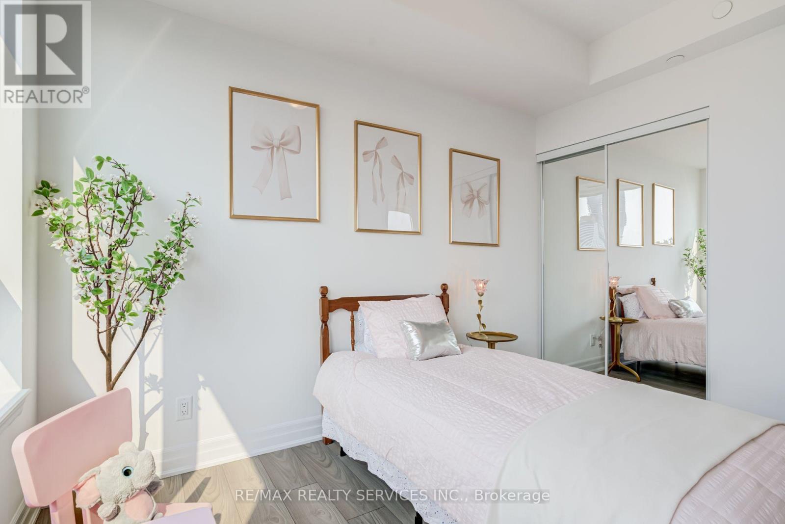 #2909 36 ELM DRIVE - Image 30